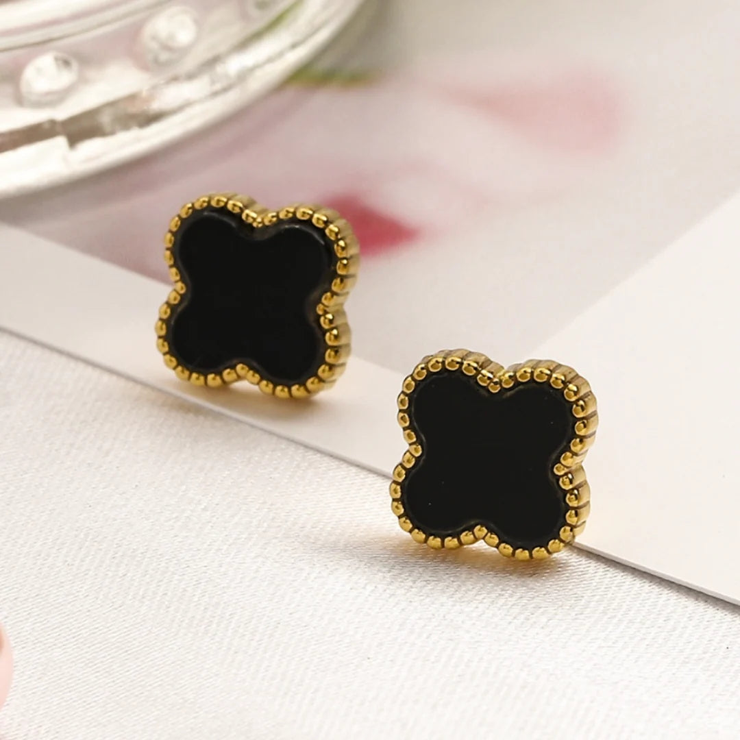 LUCKY CLOVER EARRINGS | BLACK