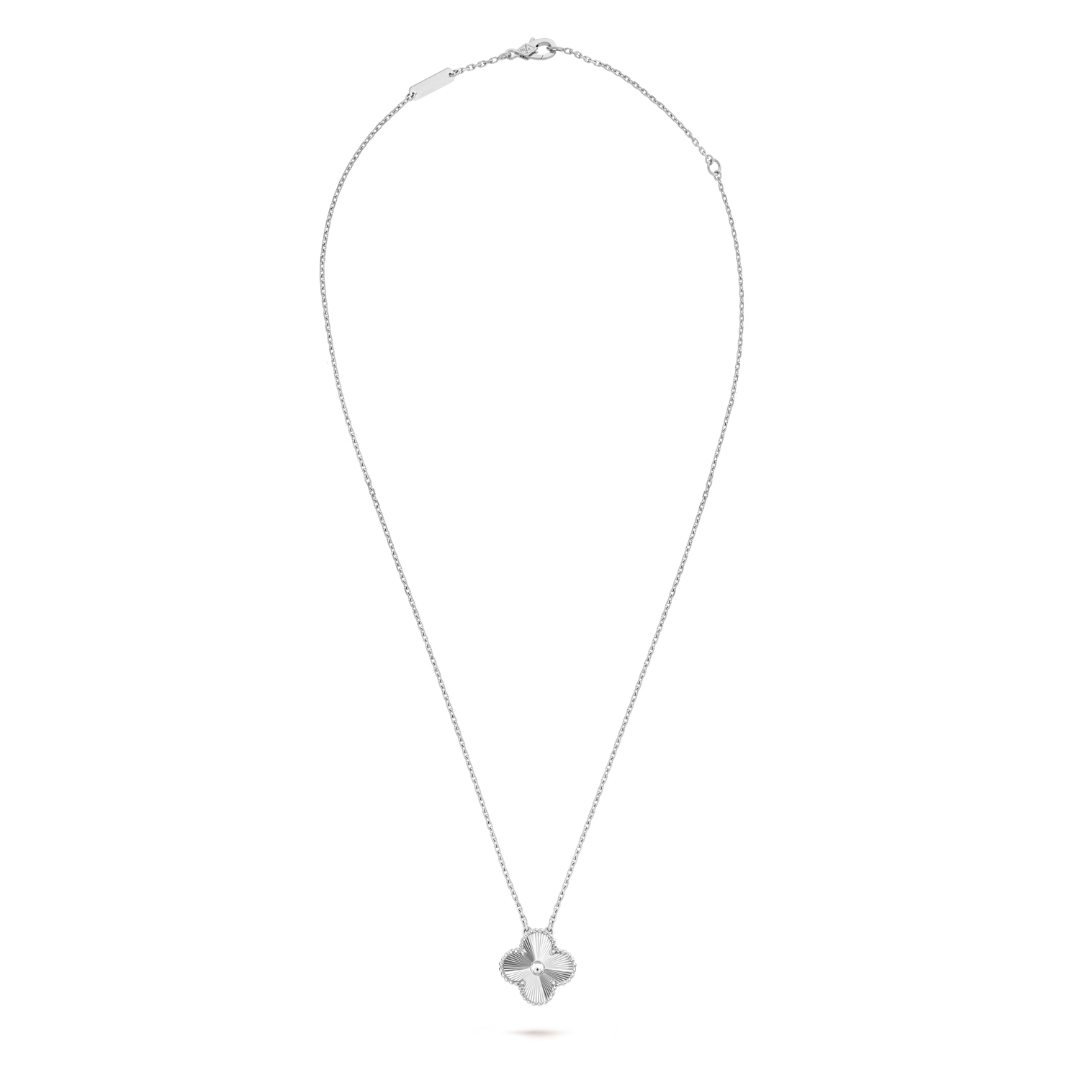 LUCKY CLOVER NECKLACE | SILVER