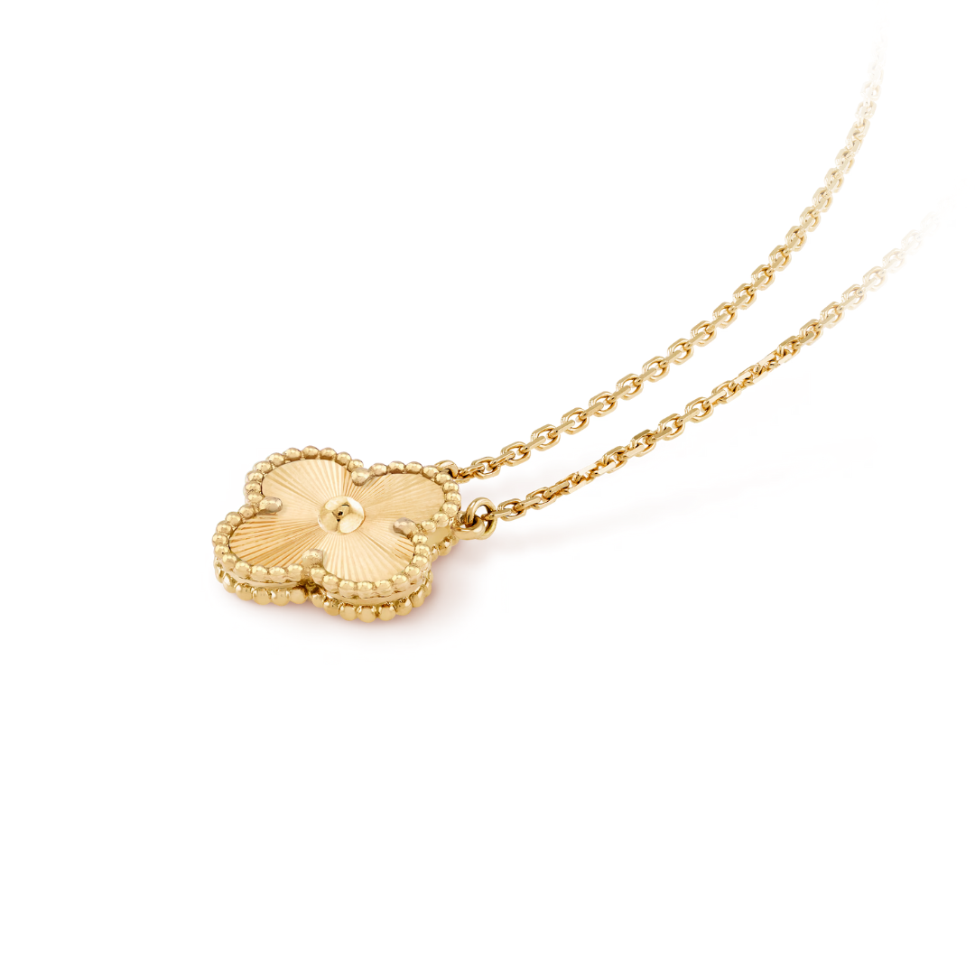 LUCKY CLOVER NECKLACE | GOLD