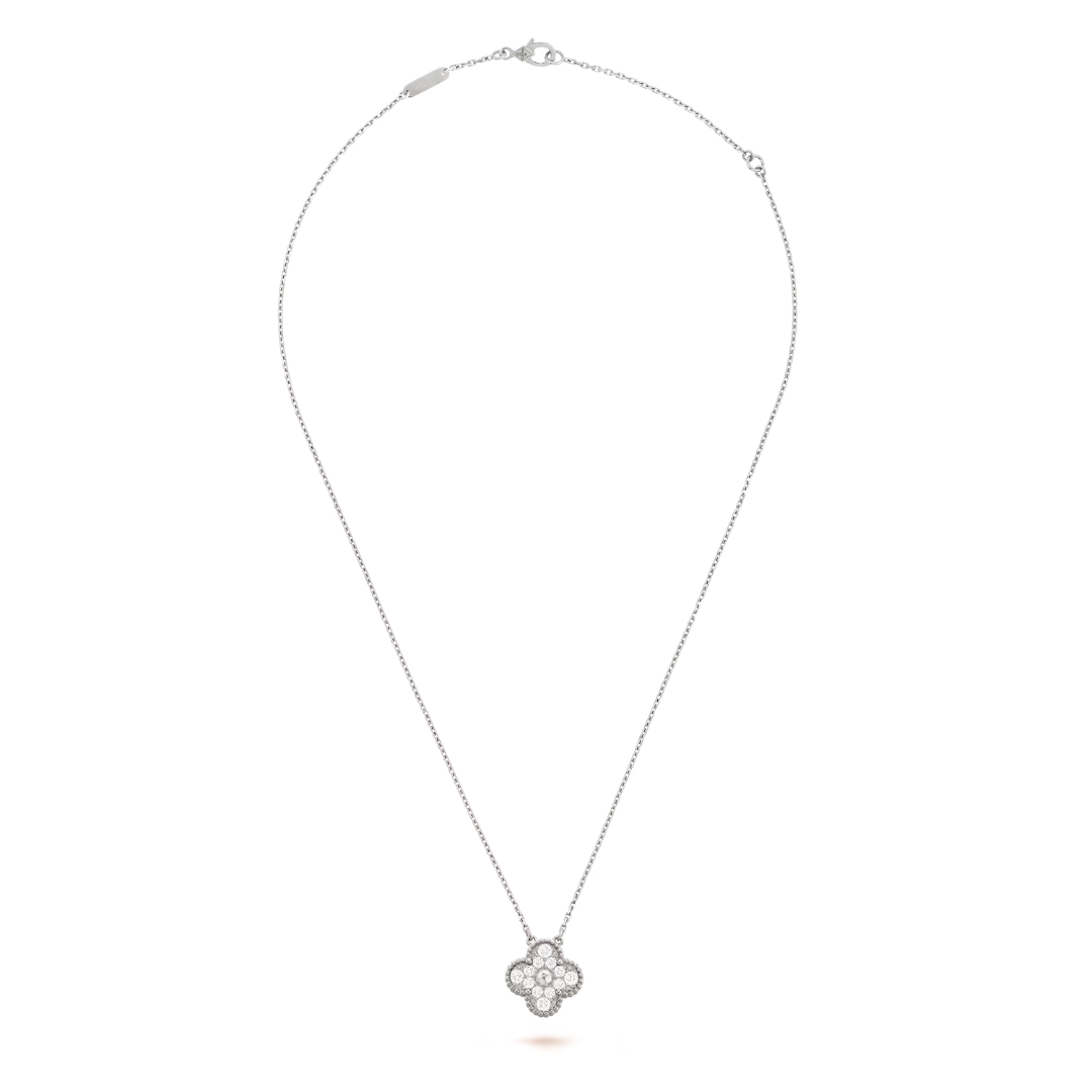 LUCKY CLOVER NECKLACE | WHITE/SILVER