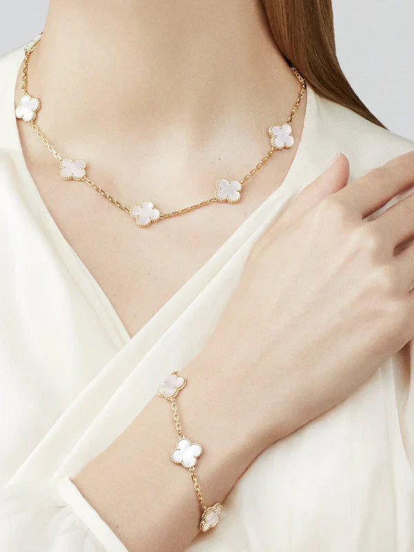 LUCKY CLOVER BRACELET | WHITE