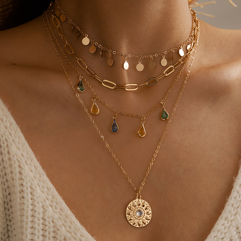 SUNSHINE | MULTI-LAYERED NECKLACE WITH CRYSTALS