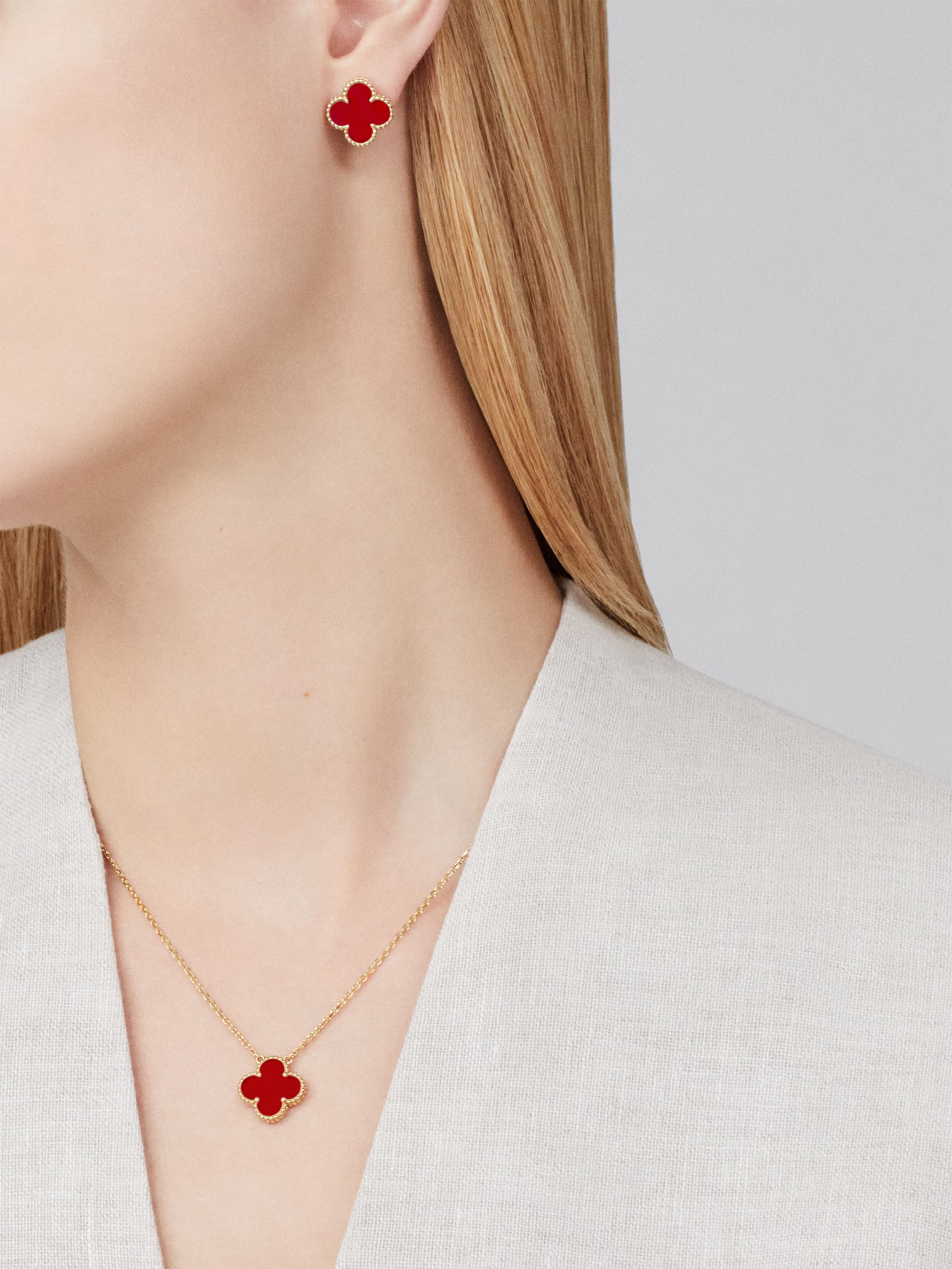 LUCKY CLOVER NECKLACE | RED/GOLD